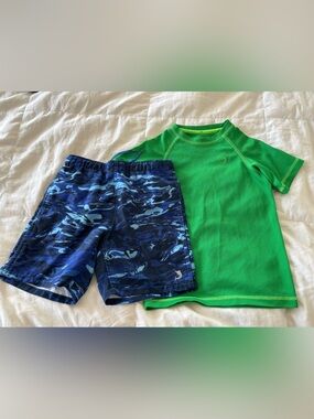 Boys 5 Reel Legends swim shirt rash guard green trunks shorts